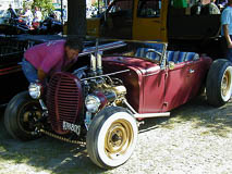 1935 Flathead engine with modern alternator and electric radiator fan